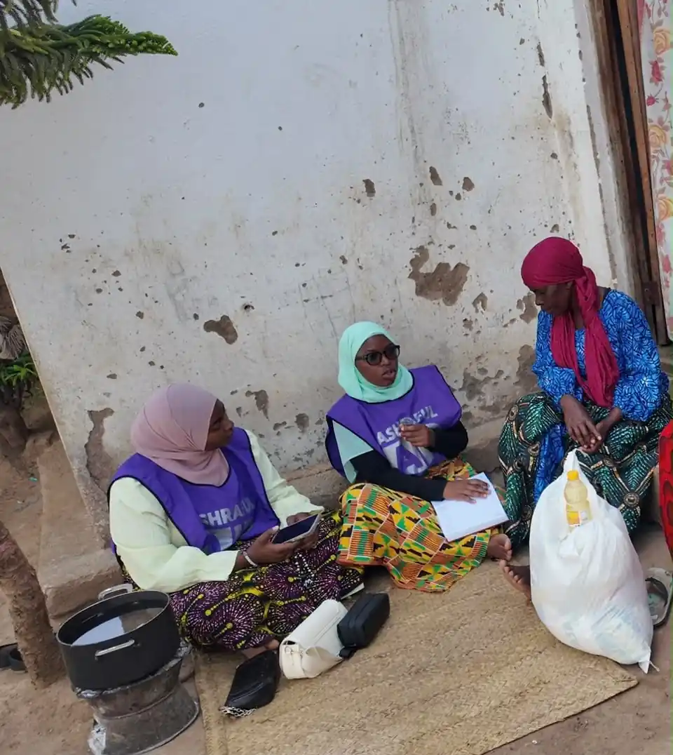 Ashraful Aid Malawi volunteers with elderly women during the Forgotten Mothers Project